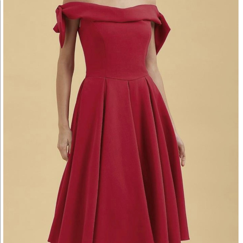 Red off shoulder mid length red dress w/ pockets
